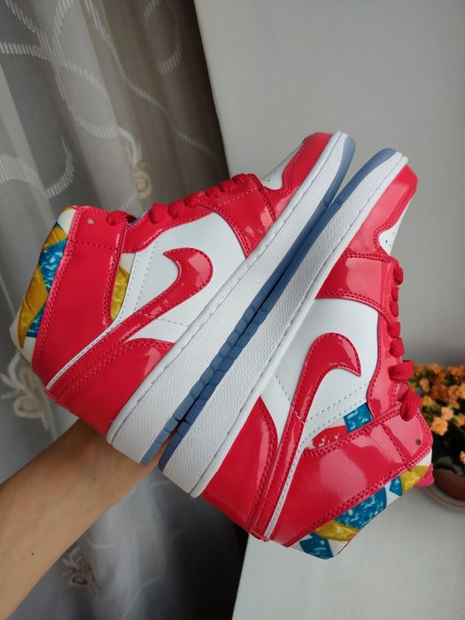 Кросівки Nike Air Jordan 1 Mid Se Barcelona Sweater Red Patent