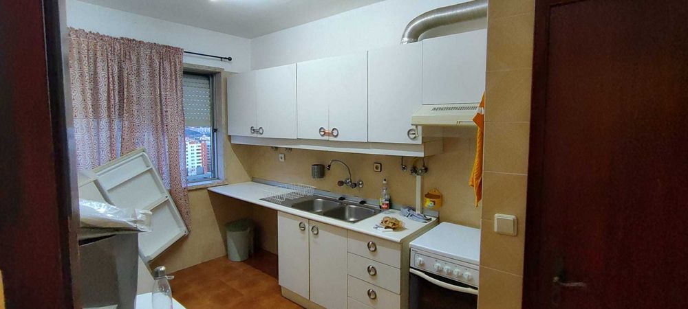 Arrenda-se apartamento T1 – Odivelas - Arroja (Jardim do Sol)