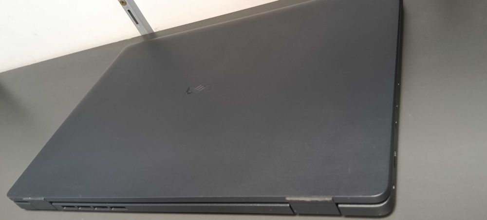 Laptop Dell Pro 16 PC16250 16GB/512GB SSD