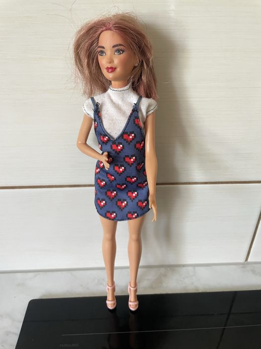 Lalka Barbie dziewczynka
