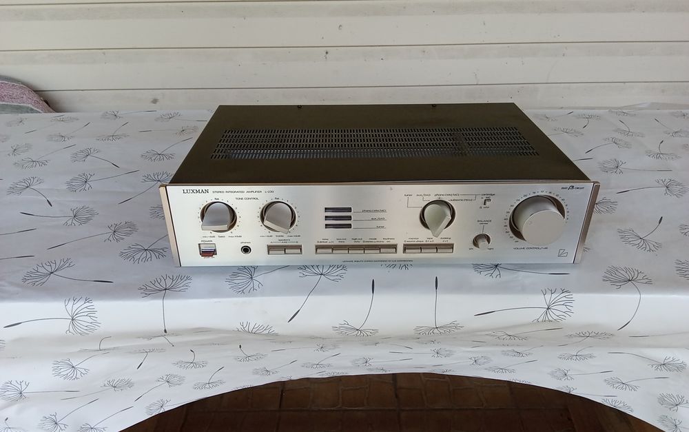 Підсилювач  Luxman L-230