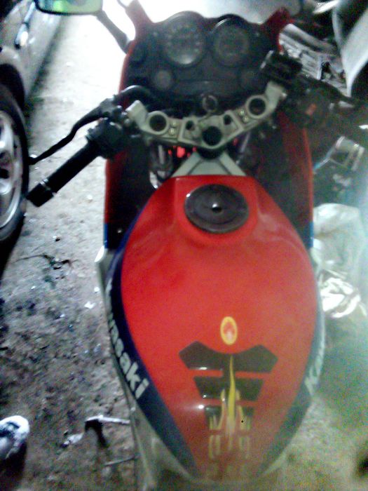Kawasakl GPZ 400 R