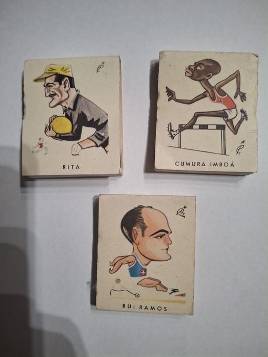 Caricaturas tipo cromos futebol com os fosforos
