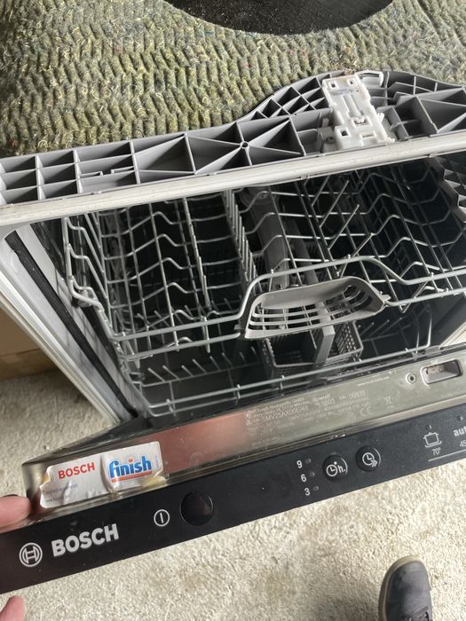 Zmywarka pod zabudowe  Bosh  60 cm