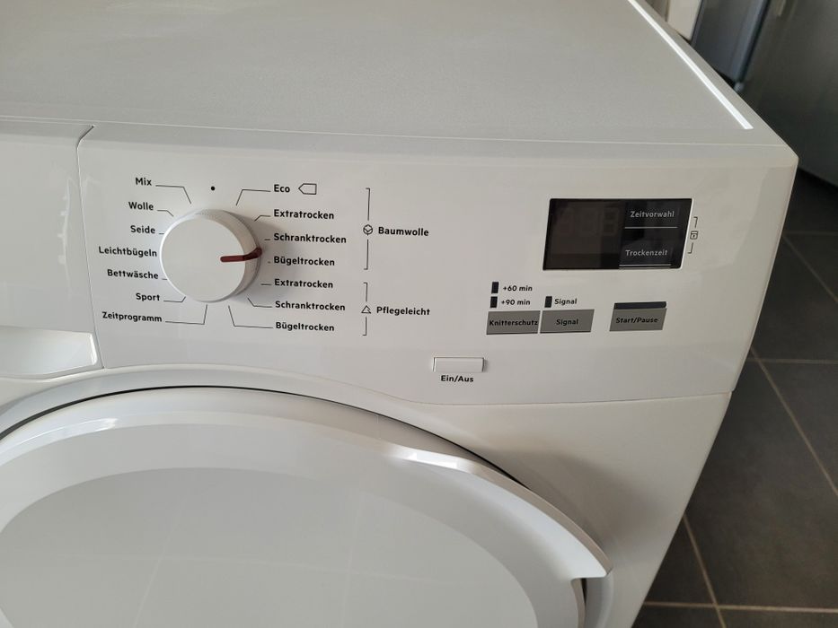 Sprzedam suszarkę do ubrań firmy AEG 7 kg z możliwością transportu