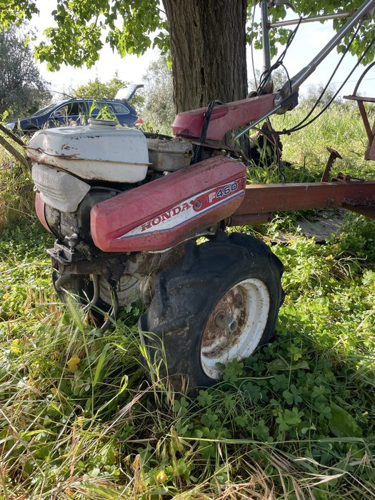 Moto Cultivador Honda e atrelado