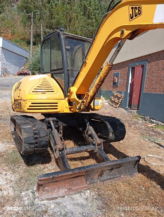 JCB 8052 5.200kg    .