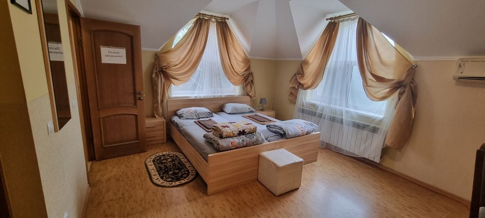 VILLA VERA Садиба біля   басейнів Спорткомплекс Закарпаття  і Жайворонок