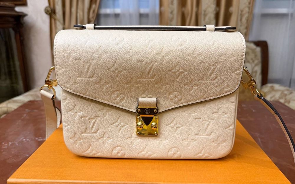 Сумка Louis Vuitton