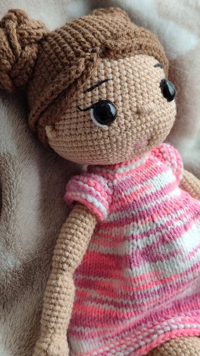 Лялька амігурумі