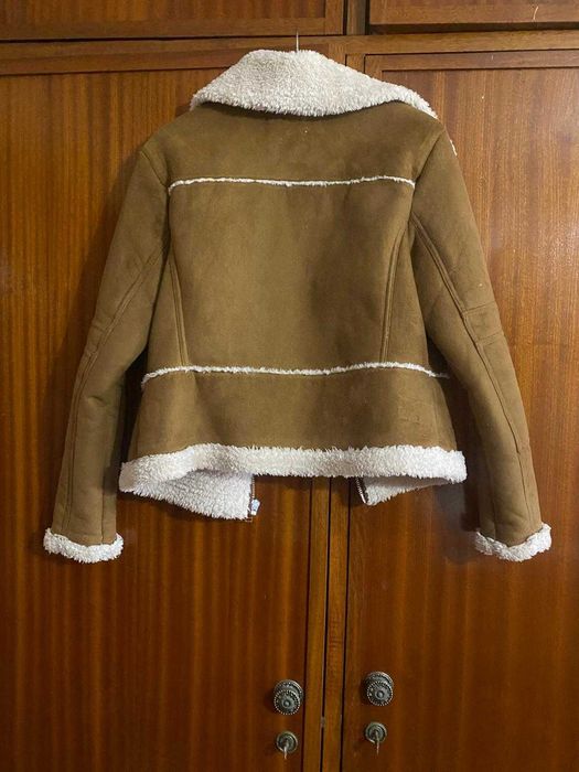 Casaco de camurça e pêlo - Bershka