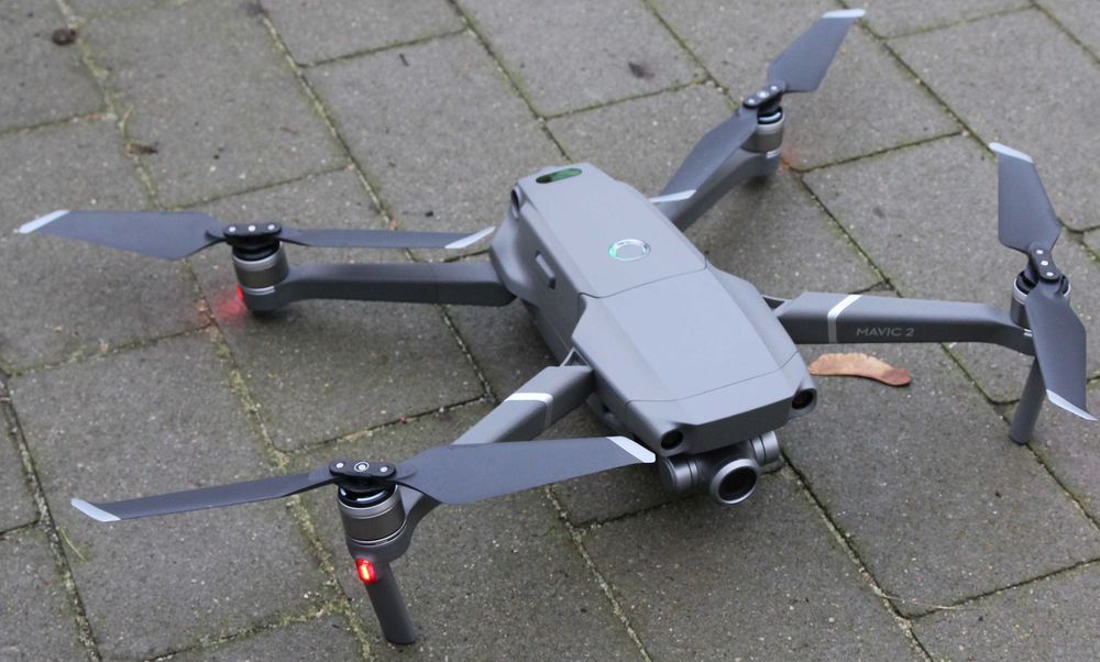 Dron DJI Mavic 2 Zoom + torba PGYTECH + SanDisk microSDXC 128GB