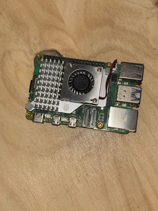 Raspberry Pi 5 8GB Ram + Caixa com cooler