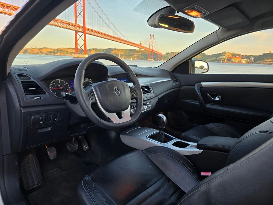 Renault Laguna Coupe 2.0 dCi GT
