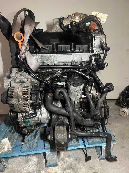 Motor Vw Transporter T6 1.9 TDI ref: AXB