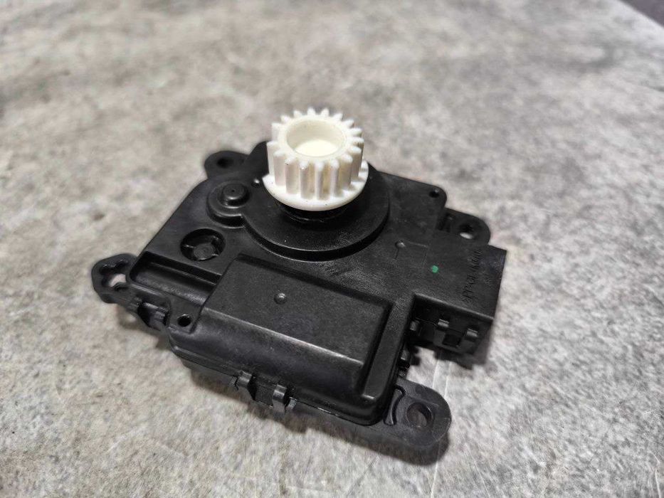 Моторчик пічки вентиляції Ford Mustang Mach-E AA113800-4750