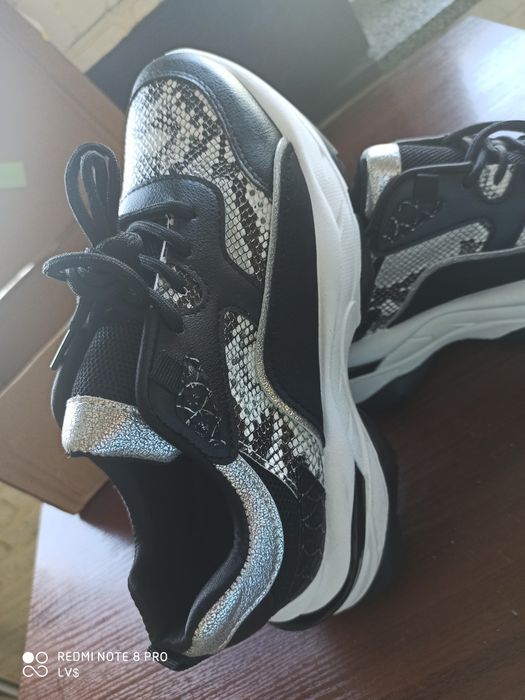 Стильні  жіночі кросівки,люкс якість