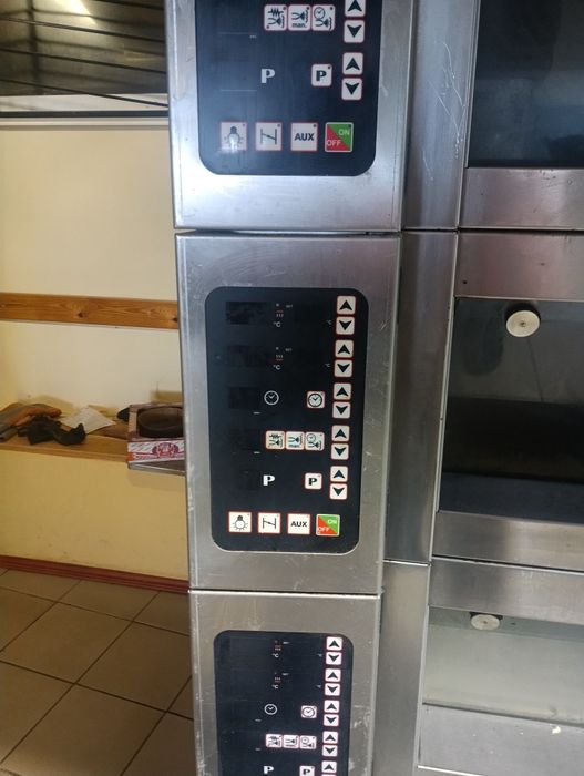 Продам піч подову кумкая