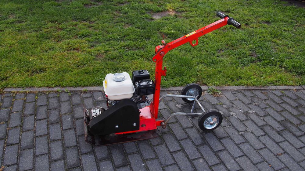 Nemaco LVW 1400 H 69 kg  Honda GX 160 Zageszczarka Ubijarka ubijak