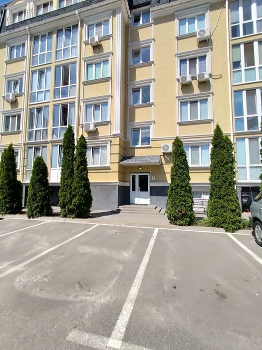 Продам комерційне приміщення в ЖК Софія. Вулиця Миру 9.