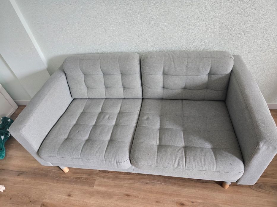 Sofa 2 lugares bem novo !!!