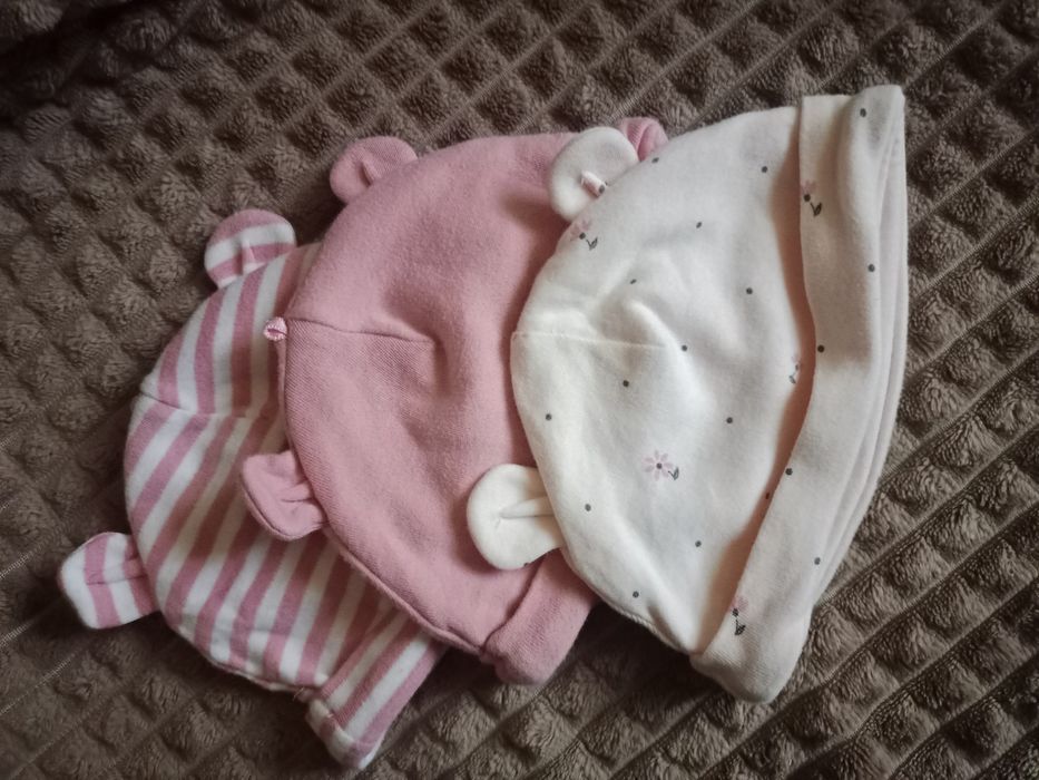 Шапочки та бодіки для новонародженої, шапочки в пологовий