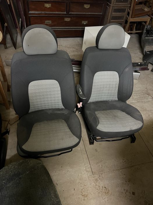 Bancos Fiat Doblo ano 2008