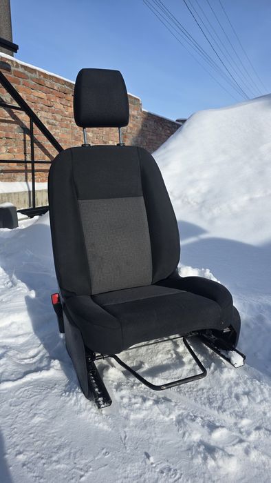 Сидіння водія ford transit custom