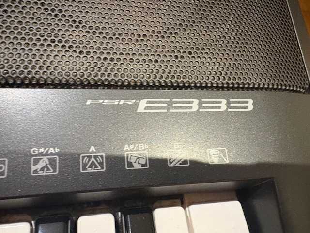TECLADO YAMAHA PSR-E333 + SUPORTE, como novos