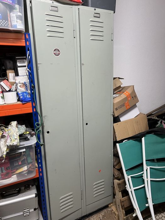 Cacifo duplo metálico