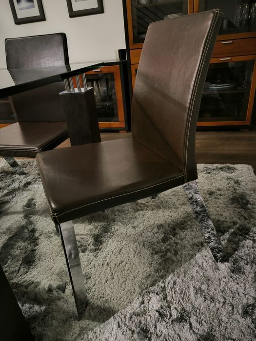 Mesa vidro e 6 cadeiras