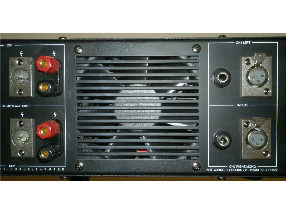 Amplificador PA de som profissional