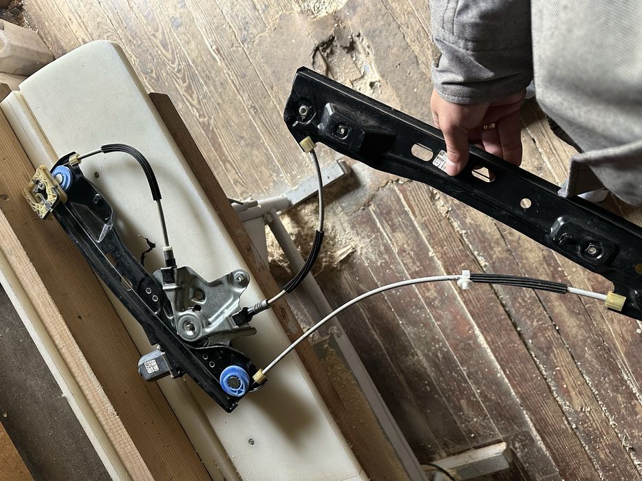 Склопідїомник, Опель Інсігнія