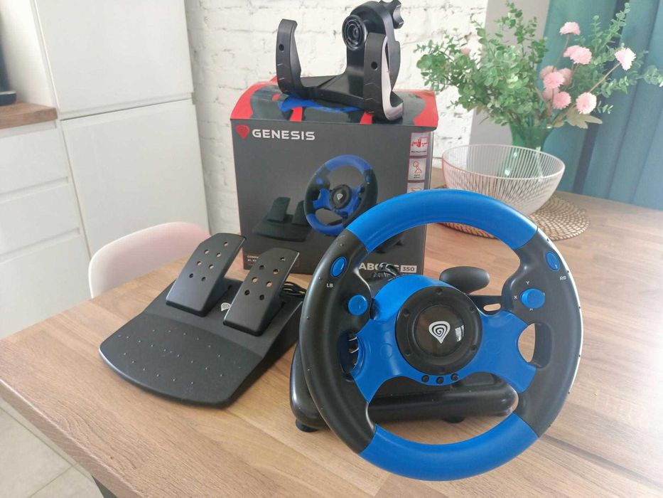 Kierownica Genesis Seaborg 350 z pedałami do PS4, PS3, Xbox One, Xbox 360, PC, Nintendo Switch