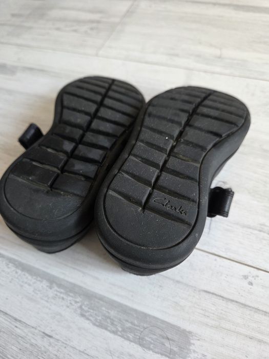 Дитячі туфлі  clarks eu26