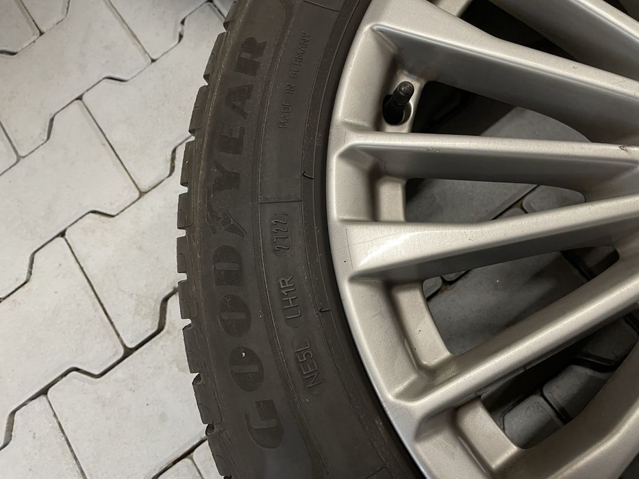 Felgi+Opony Zimowe Goodyear ULTRAGRIP PERFORMANCE + SUV 225/55 R18