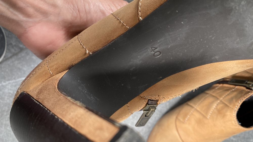 Beneton ботильони