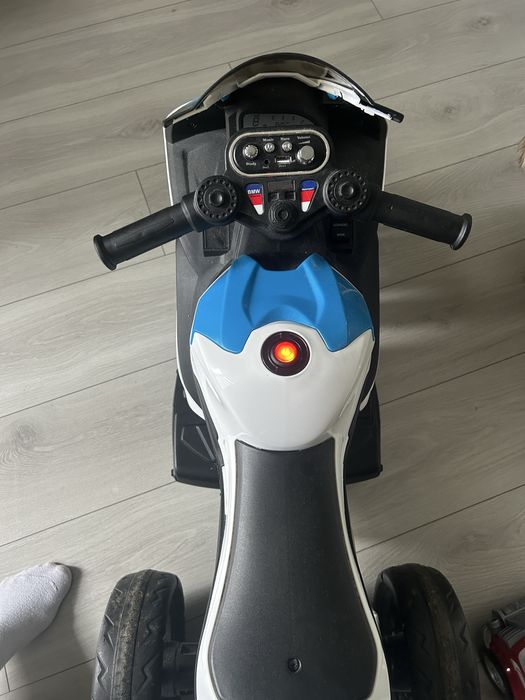 Motorek elektryczny BMW