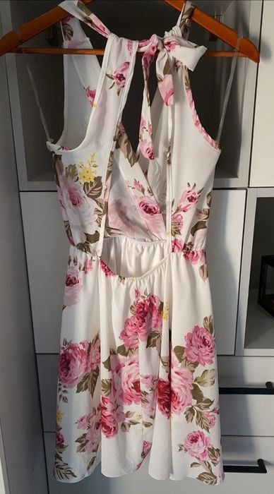 Sukienka kwiaty kobieca gołe plecy śliczna one size