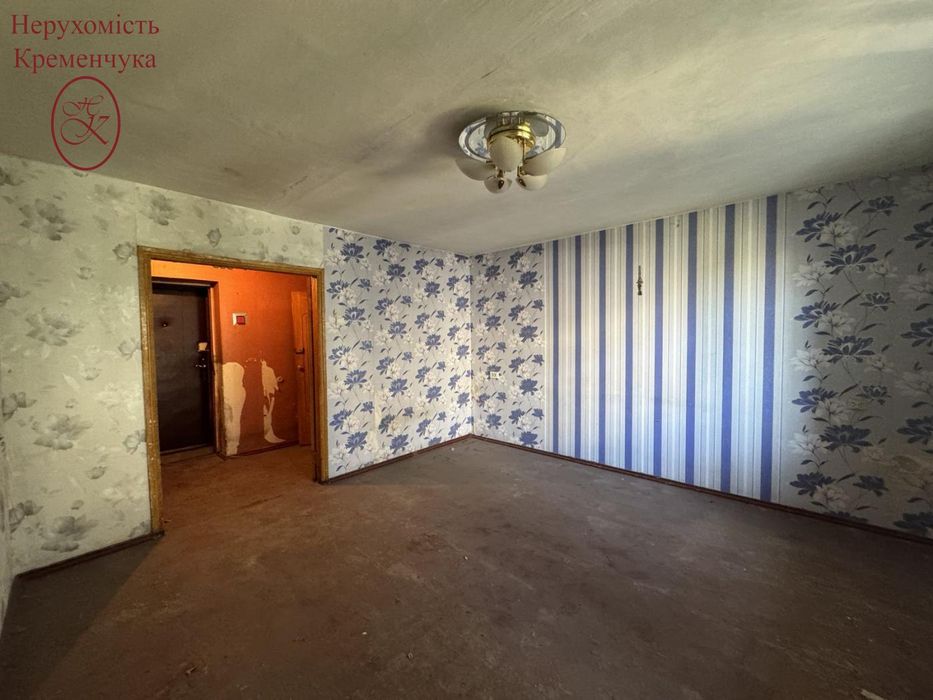 Квартира з гарним плануванням, під Ваш ремонт.