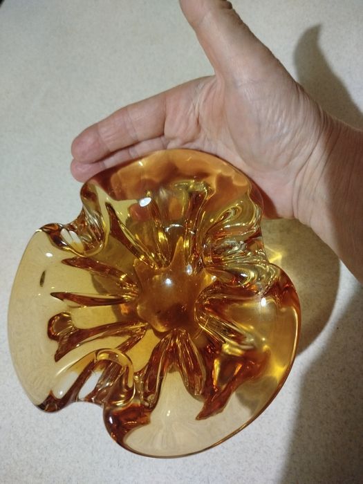 Попільниця скляна