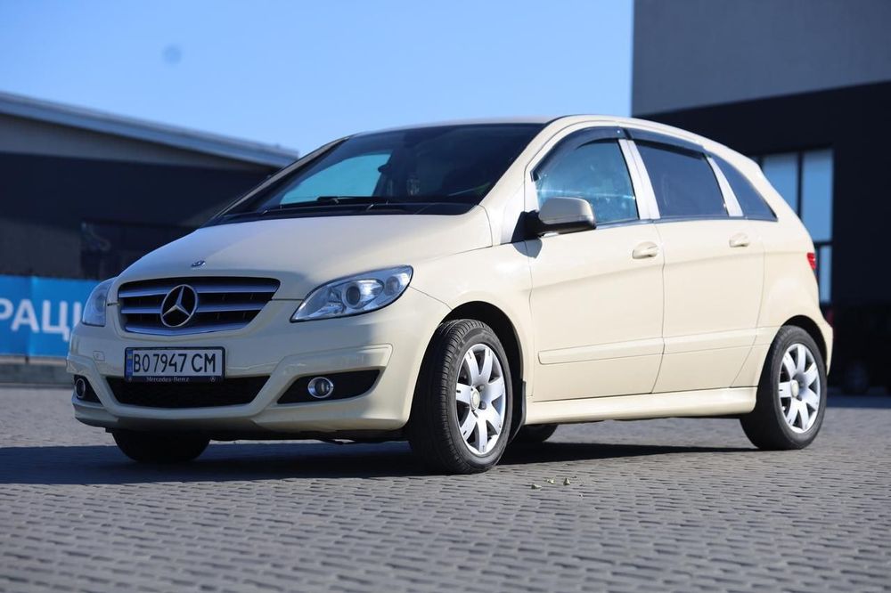 Продам  Мерседес В180 2011 рік