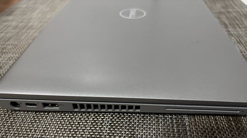 Dell 5410 i7 SSD 512GB. 16GB RAM