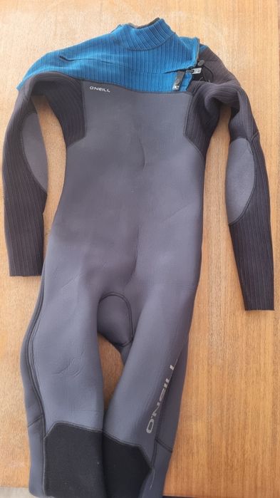 O'Neill wetsuit Hyperfreak 4/3mm para 14year