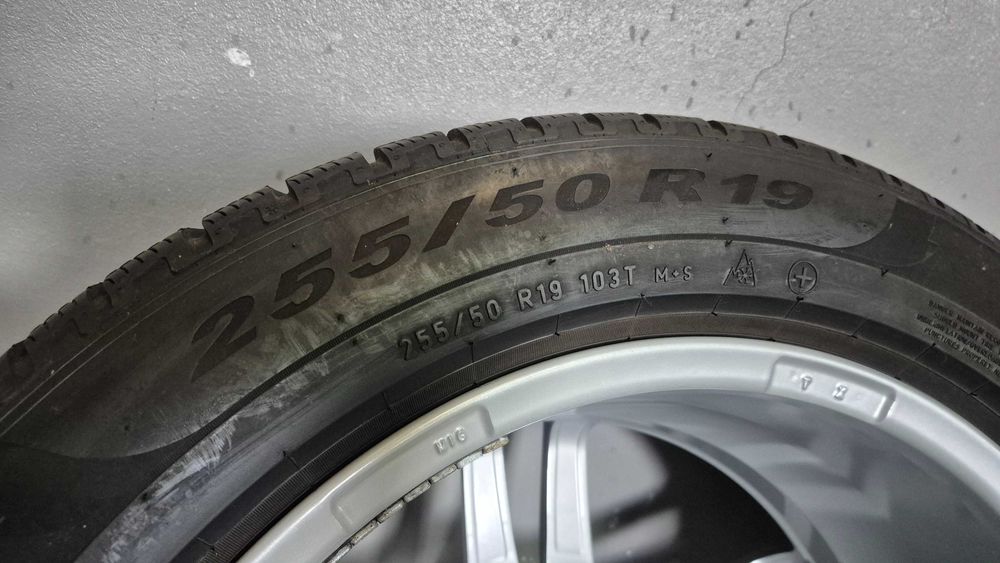 2 Pneus Pirelli Scorpion Winter 255/50 R19 103T Seal Inside AO VW Audi como novos DOT 50/23
