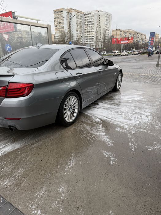 BMW F10 535i XDrive 2012