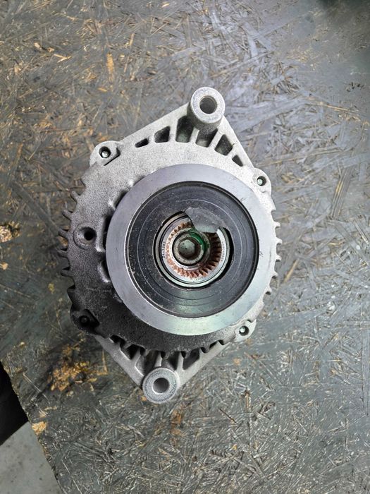 Alternator Opel Antara 2.2 CDTI 2011r FL