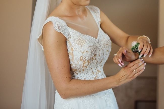 Suknia ślubna Tonya White Lady Ivory rozmiar 38