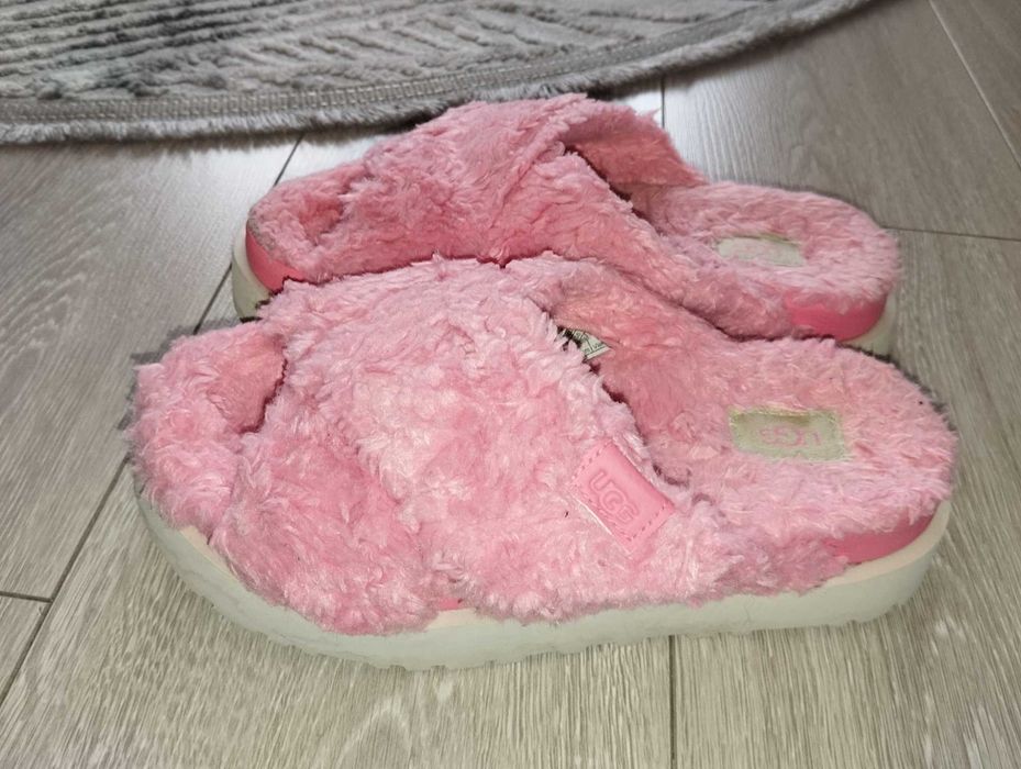 Шлепки оригінал  UGG р.37