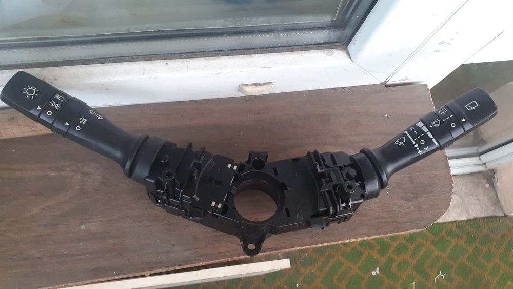 Переключатель спареный KIA VENGA повороты, свет, дворники